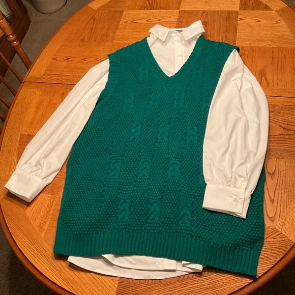 SHEIN Green Sweater Vest with White Button Down Shirt - Picture 2 of 5